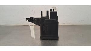 Gebruikte Koolstoffilter Citroen C5 Aircross I (A4/AC/AJ/AR) 1.6 Hybrid 225 16V Prijs € 54,45 Inclusief btw aangeboden door Autohandel Didier