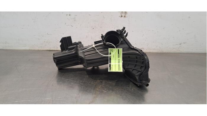 Guidage d&#039;air Peugeot 408