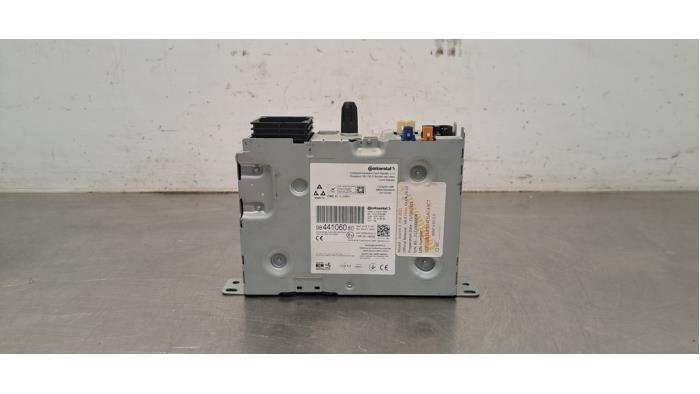 Module radio Peugeot 3008