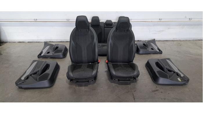 Kit revêtement (complet) Peugeot 408