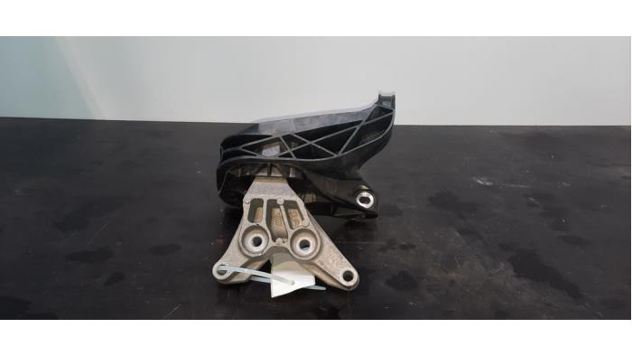 Support moteur Peugeot 408