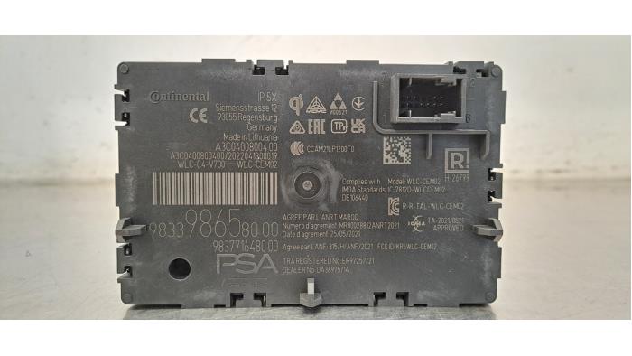 Chargeur sans fil Peugeot 408