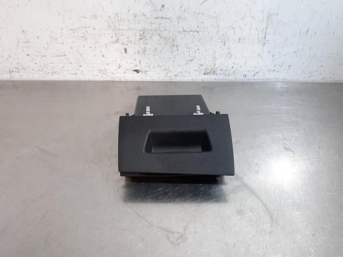 Compartiment de rangement BMW 1-Série