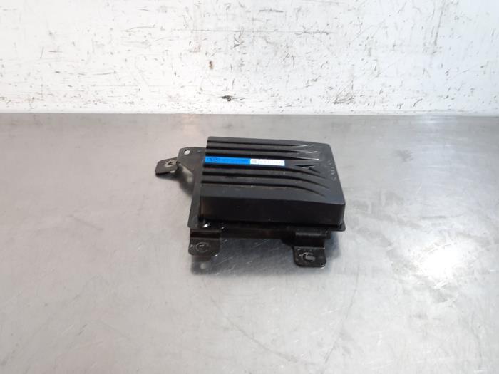 Amplificateur radio Kia Pro Cee&#039;d