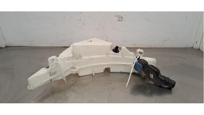 Réservoir lave-glace avant Audi A6