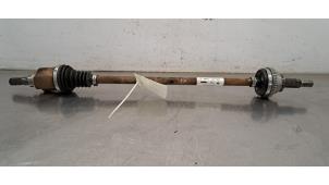 Gebruikte Steekas links-achter Dacia Duster (SR) 1.3 TCE 150 16V 4x4 Prijs € 66,55 Inclusief btw aangeboden door Autohandel Didier