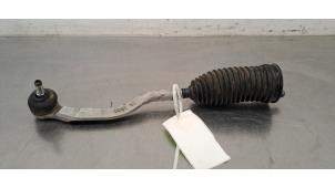 Gebruikte Spoorstang rechts Dacia Duster (SR) 1.3 TCE 150 16V 4x4 Prijs € 54,45 Inclusief btw aangeboden door Autohandel Didier