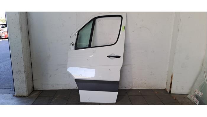 Portier 4Deurs links-voor Mercedes Sprinter
