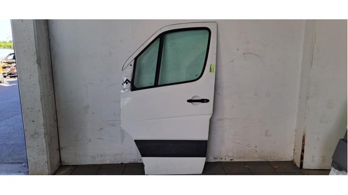 Portier 4Deurs links-voor Mercedes Sprinter