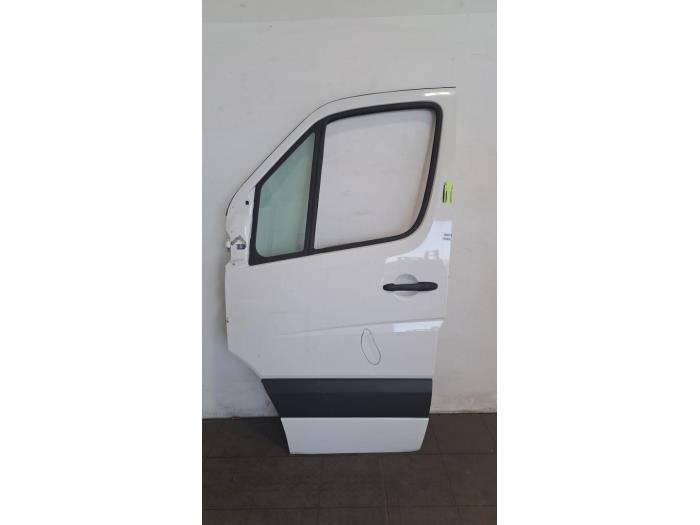 Drzwi lewe przednie wersja 4-drzwiowa Mercedes Sprinter