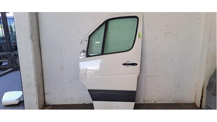 Drzwi lewe przednie wersja 4-drzwiowa Mercedes Sprinter