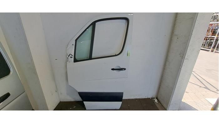 Puerta de 4 puertas izquierda delante Mercedes Sprinter
