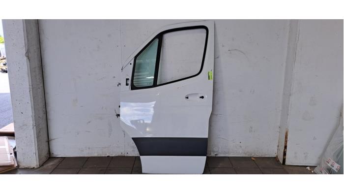 Portier 4Deurs links-voor Mercedes Sprinter