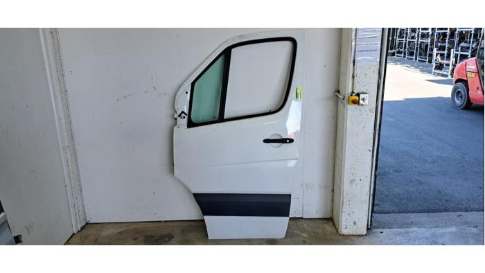 Portier 4Deurs links-voor Mercedes Sprinter