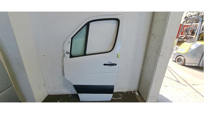 Portier 4Deurs links-voor Mercedes Sprinter