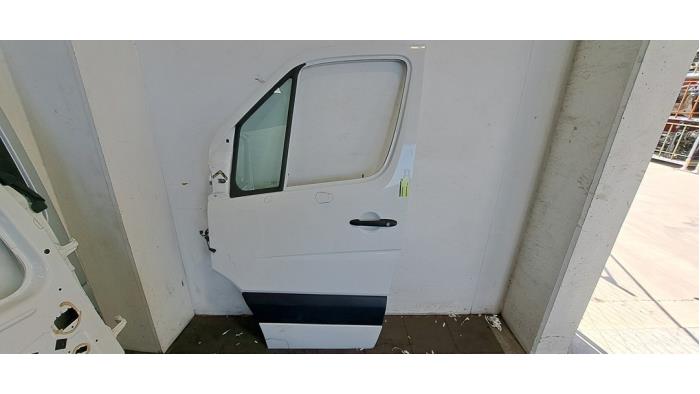 Portier 4Deurs links-voor Mercedes Sprinter