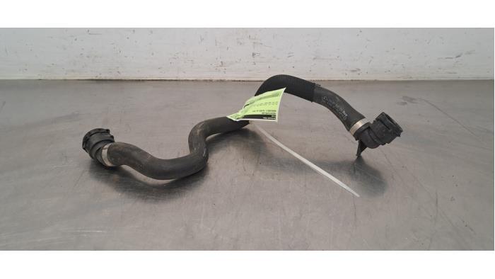 Tuyau radiateur Mercedes C-Klasse