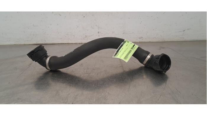Tuyau radiateur Mercedes C-Klasse