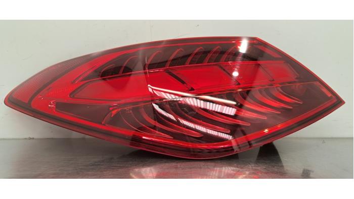 Feu arrière gauche Mercedes C-Klasse