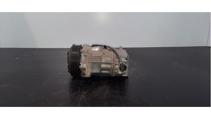 Pompe clim Renault Arkana