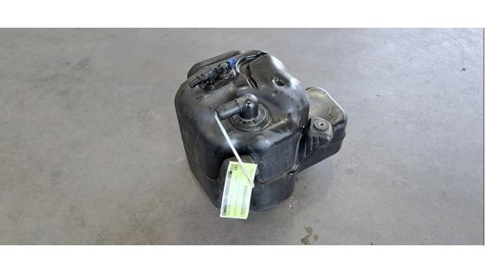 Réservoir Adblue Nissan Navara