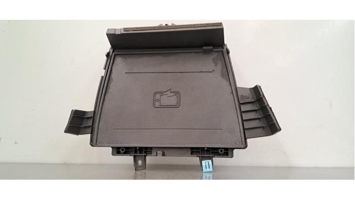 Chargeur sans fil Renault Arkana