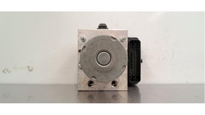 Pompe ABS Mercedes EQA
