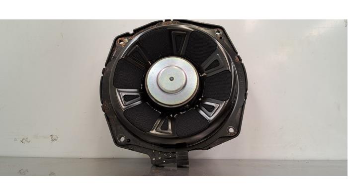 Haut-parleur Mercedes EQA