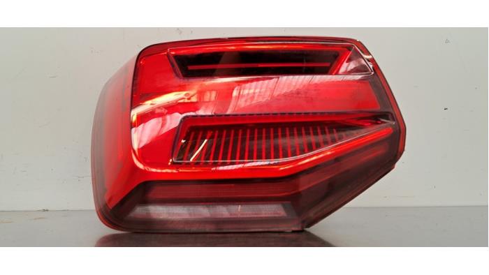 Feu arrière gauche Audi Q2