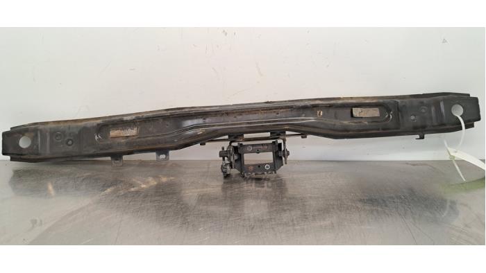 Support (divers) Nissan Navara