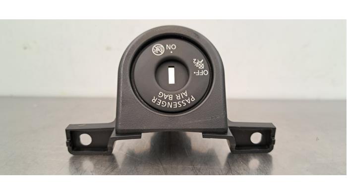 Verrouillage airbag Nissan Navara