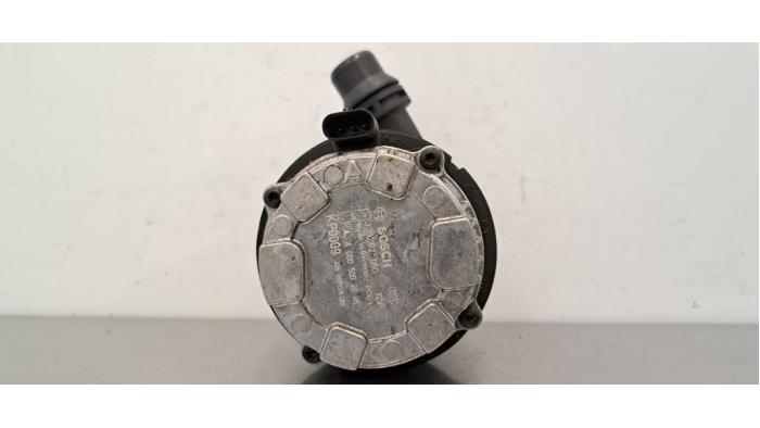 Pompe à eau supplémentaire Mercedes EQA