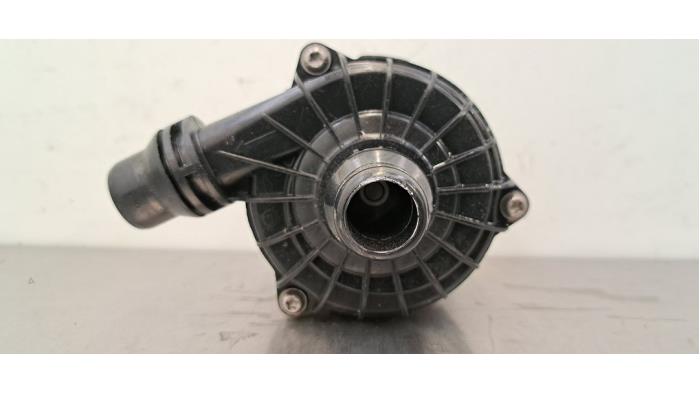 Pompe à eau supplémentaire Mercedes EQA