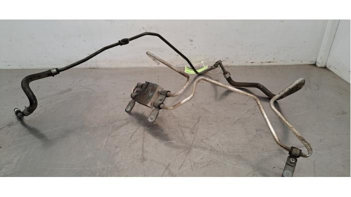 Conduit direction assistée Nissan Navara