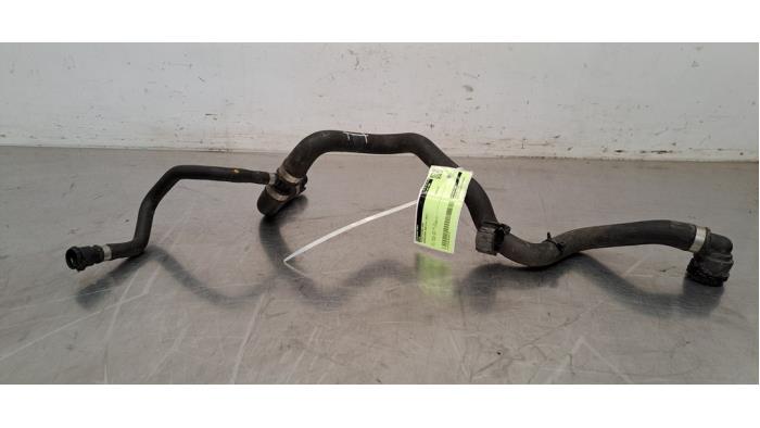 Tuyau radiateur Mercedes EQA