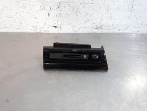 Gebruikte Schakelaar Koplamp Ihv Peugeot 508 (F3/FB/FH/FP) 1.5 BlueHDi 130 Prijs € 96,80 Inclusief btw aangeboden door Autohandel Didier