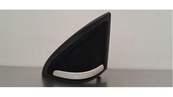 Haut-parleur Mercedes CLA