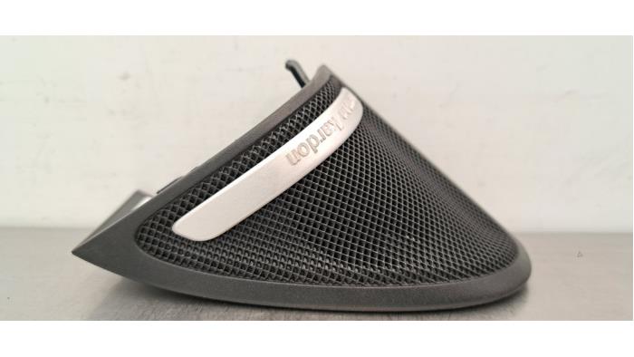 Haut-parleur Mercedes CLA
