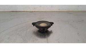 Gebruikte Speaker Mercedes CLA (117.3) 1.6 CLA-200 16V Prijs € 36,30 Inclusief btw aangeboden door Autohandel Didier