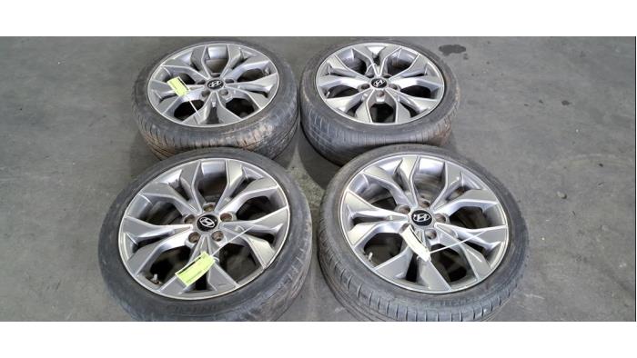 Kit jantes + pneumatiques Hyundai I30 Fastback