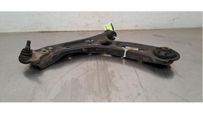 Bras de suspension avant gauche Hyundai I30 Fastback
