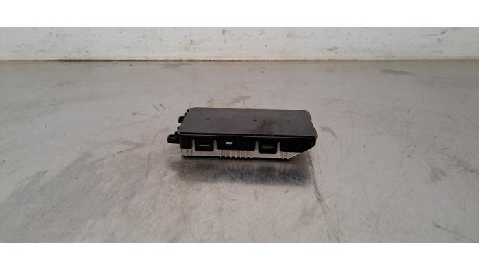 Chargeur sans fil Hyundai I30 Fastback