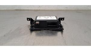 Gebruikte Communicatie module Volkswagen Passat Variant (3G5) 1.6 TDI 16V Prijs € 199,65 Inclusief btw aangeboden door Autohandel Didier