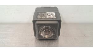 Gebruikte Achteruitrij Camera Skoda Superb Combi (3V5) 1.4 TSI iV 16V Prijs € 133,10 Inclusief btw aangeboden door Autohandel Didier
