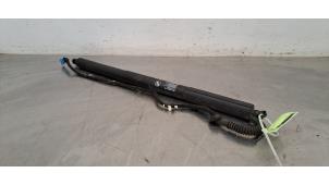 Gebruikte Kofferdekseldemper rechts-achter BMW X3 (F25) xDrive30d 24V Prijs € 133,10 Inclusief btw aangeboden door Autohandel Didier