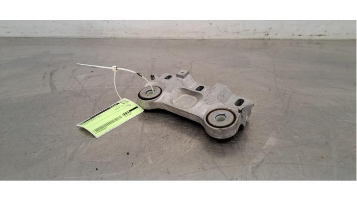 Support (divers) Peugeot 3008