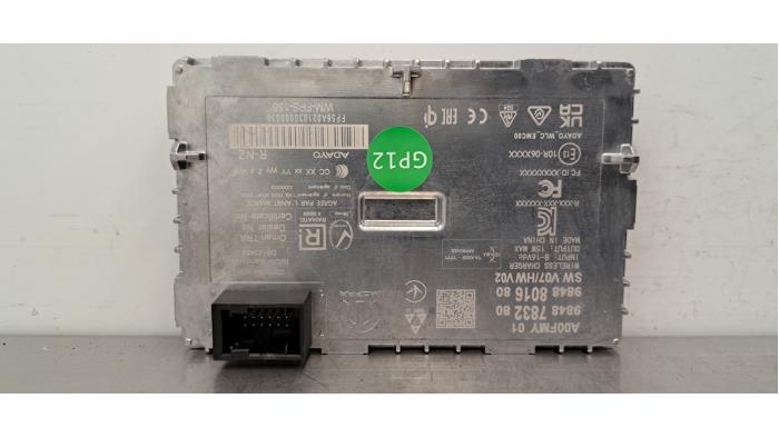Chargeur sans fil Peugeot 3008