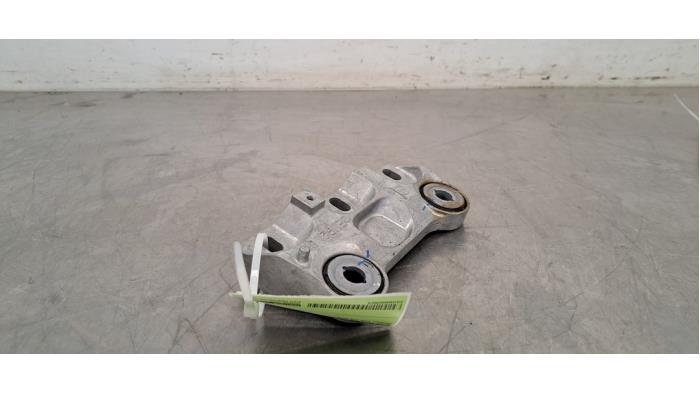 Support (divers) Peugeot 5008