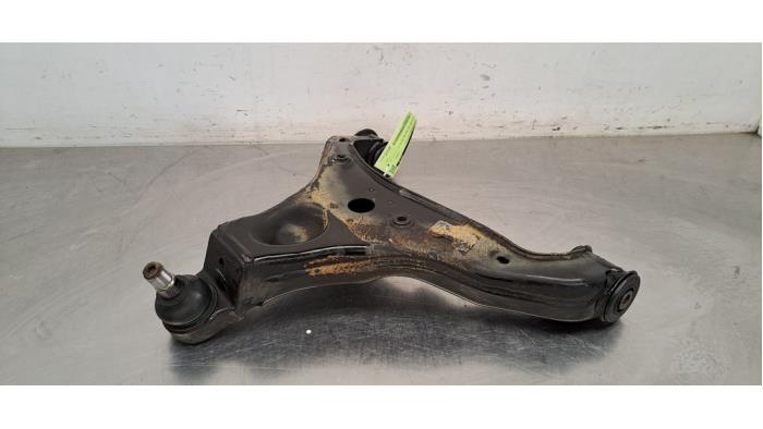 Bras de suspension avant gauche Mercedes Sprinter