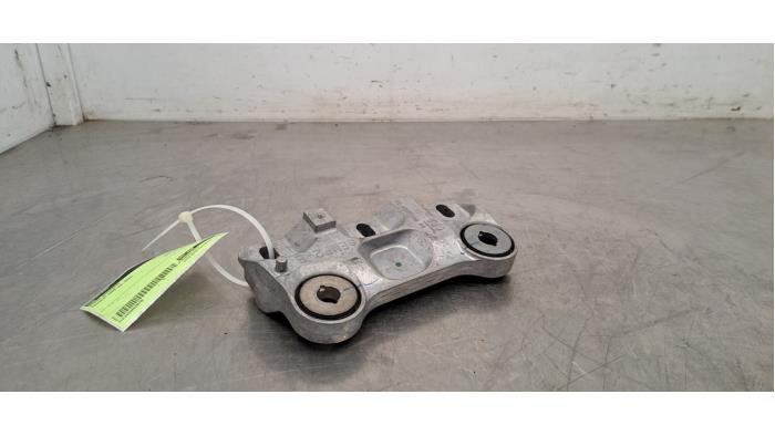 Support (divers) Peugeot 5008
